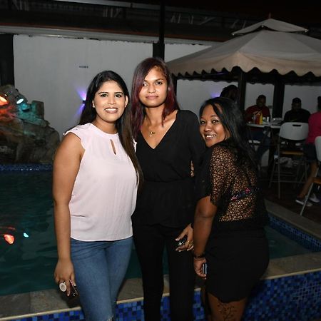 Metro Hotel Couva Εξωτερικό φωτογραφία