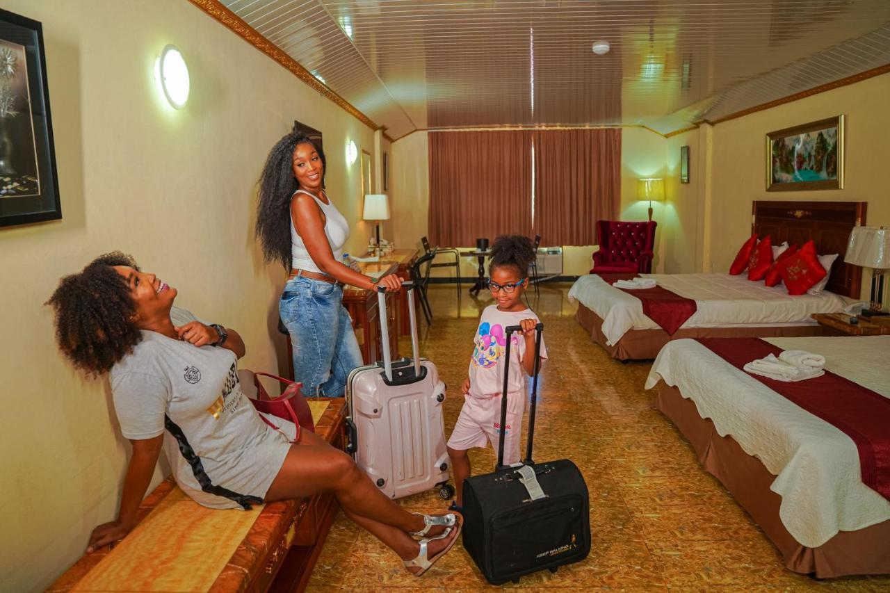 Metro Hotel Couva Εξωτερικό φωτογραφία